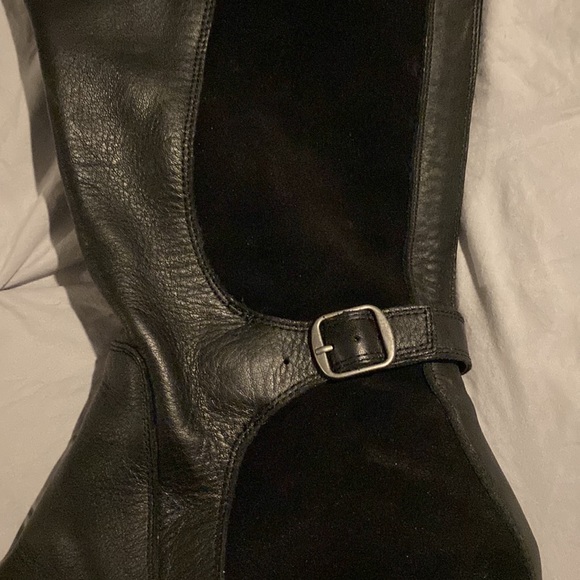 Lucky Brand black leather/suede tall boot. - Picture 4 of 5